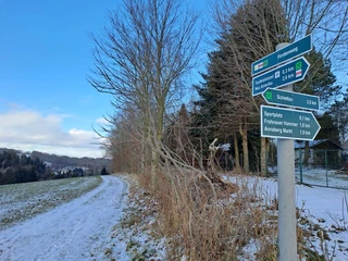 71E14F38-49B5-45F3-9D63-C62F4F994DDE