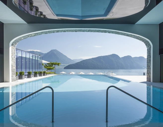Park Hotel Vitznau Health & Beauty Park Hotel Vitznau - PoolPark Hotel Vitznau - PoolPark Hotel Vitznau - Piscine