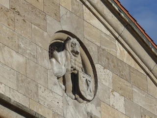 Synagoge Detail Löwe Giebel