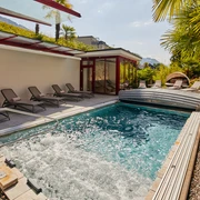 Equilibrium Spa et Beauty Hotel Rössli Solebad im Equilibrium Spa und BeautyBrine bath at the Equilibrium Spa and BeautyBain d'eau salée à l'Equilibrium Spa et Beauty