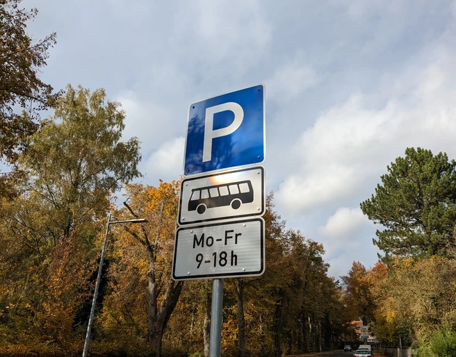 Busparkplatz Benser Straße