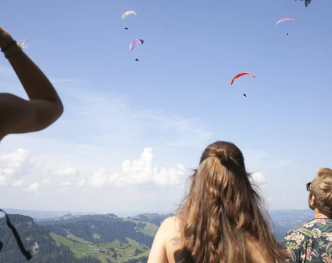 Gleitschirme auf der Marbachegg