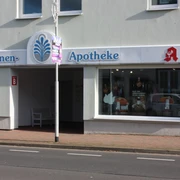 Brunnen Apotheke CC0