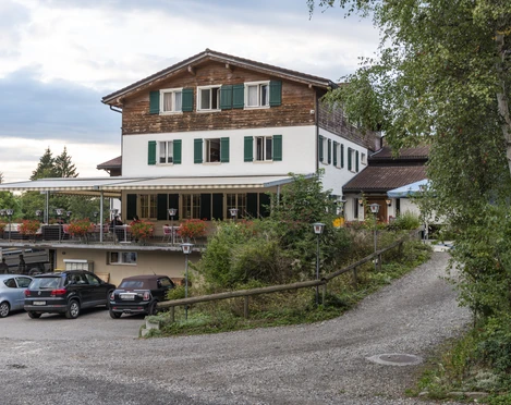 Das schöne Bergrestaurant mit einer Terrasse zum Verweilen