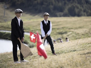 gilihuesine-traditions-wuchunaend-bettmeralp-aletsch-arena-jeanette-huber-01.jpg