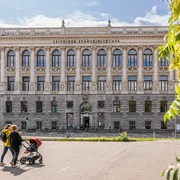 Stadtbibliothek Leipzig - Freizeit in Leipzig Die Leipziger Stadtbibliothek bietet den Bürger:innen der Stadt Leipzig ein umfangreiches Medienangebot