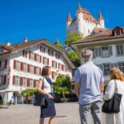 stadtfuehrung-altstadtfuehrung-rathausplatz-schloss-sommer.jpg