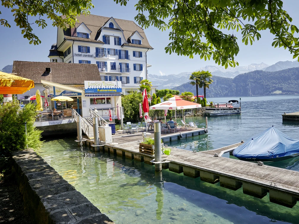 Lüchttürmli Bistro & Bar Lüchttürmli Bistro & BarLüchttürmli Bistro & BarLüchttürmli Bistro & Bar