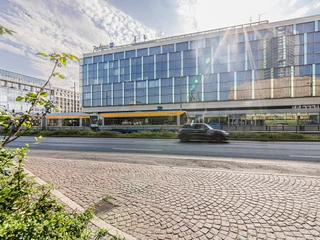 Exterior view of the conference hotel Radisson Blu Leipzig | Leipzig Convention Bureau Außenansicht des Tagungshotel Radisson Blu Leipzig – präsentiert vom Leipzig Convention BureauExterior view of the conference hotel Radisson Blu Leipzig – presented by the Leipzig Convention Bureau