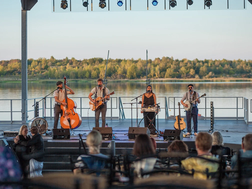 The Günthers auf der Bühne des Biedermeierstrands