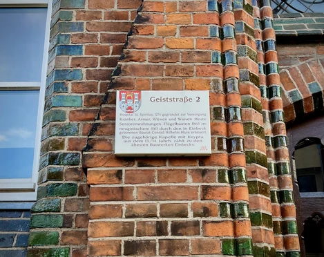 Hospital St. Spiritus mit Kapelle_Einbeck_Informationsschild hospital-st-spiritus-mit-kapelle-einbeck-informationsschild