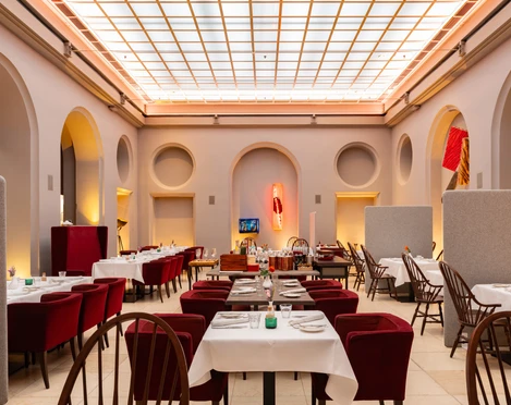 Max Enk Innenbereich Restaurant – Gastronomien in Leipzig Das Max Enk bekocht seine Gäste im edlen Ambiente des Städtischen Kaufhauses, Gastronomie