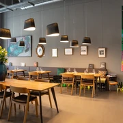 Planerts Restaurant Innenbereich – Gastronomien in Leipzig Das Planerts begrüßt seine Gäste in modernem Ambiente inmitten des Oelßner's Hof, Gastronomie