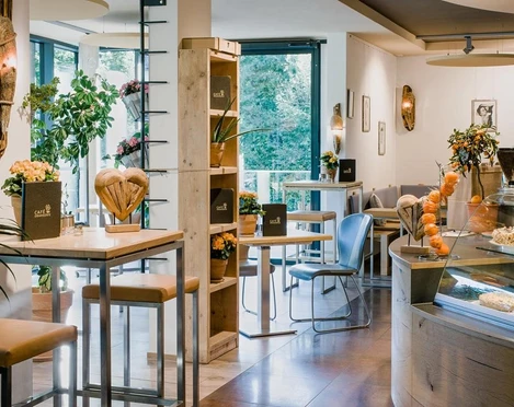 Raumansicht @Café Orangerie.jpg