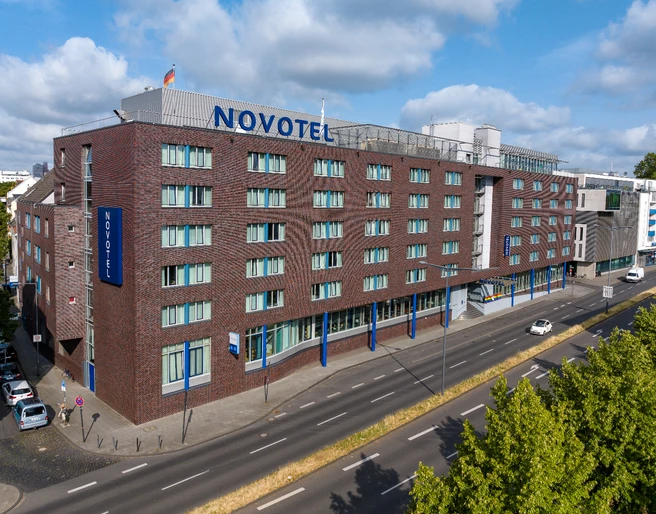 Novotel Köln City  Aussenansicht Novotel Köln City Exterior view of Novotel Köln City