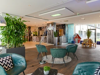 Lobby Sitzecken in Hotellobby im modernen DesignModern design seating areas in the hotel lobby