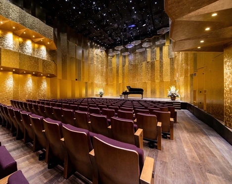 Chamber Music Hall KKV Blick auf die Bühne des KammermusiksaalsView of the stage of the chamber music hallVue de la scène de la salle de musique de chambre