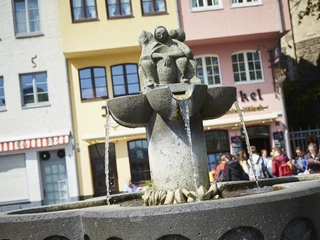 Kölner Altstadt Nahaufnahme Brunnen in AltstadtClose-up of fountain in old town