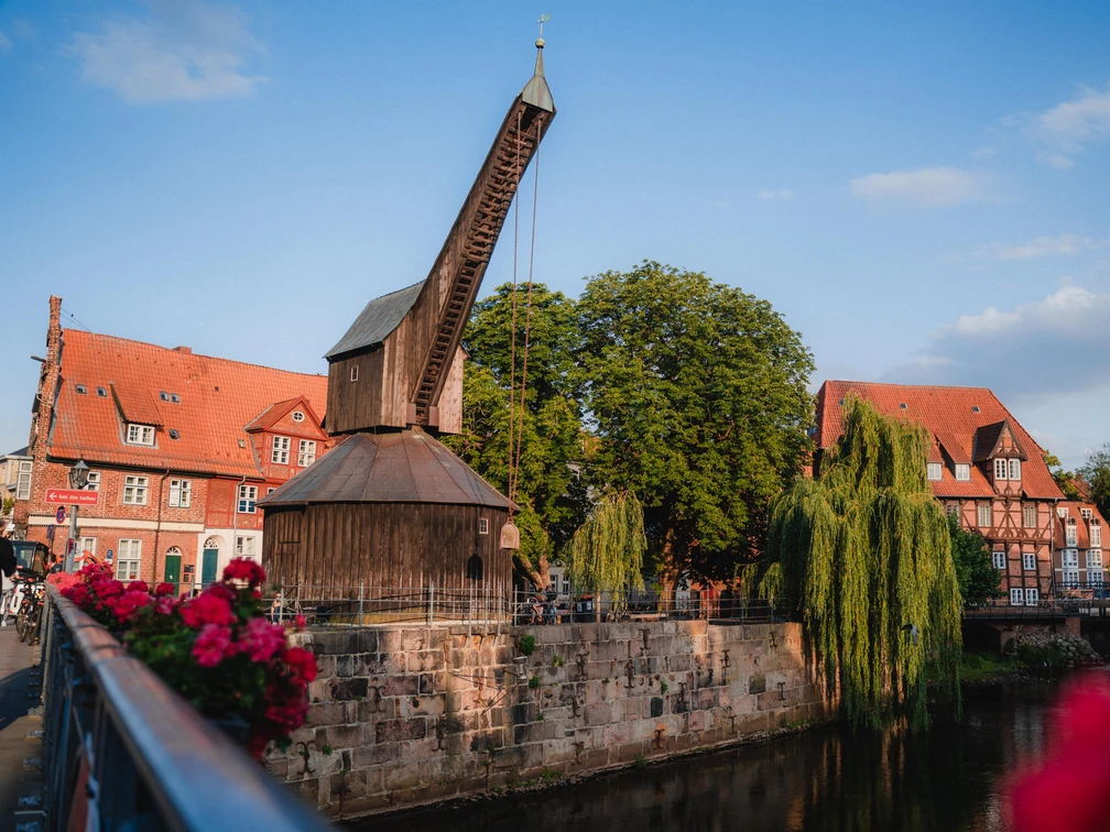 Stint_Alter Kran_©-EXC Media Paul Vogt