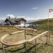 kugelbahn-bettmerhuette-familie-bettmeralp-sommer-aletsch-arena-marco-schnyder-07.jpg
