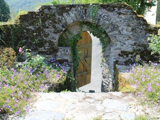 Garten der Versuchung am Schloss Neuweilnau