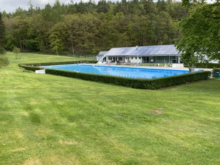 50m Becken mit 3m Sprungturm