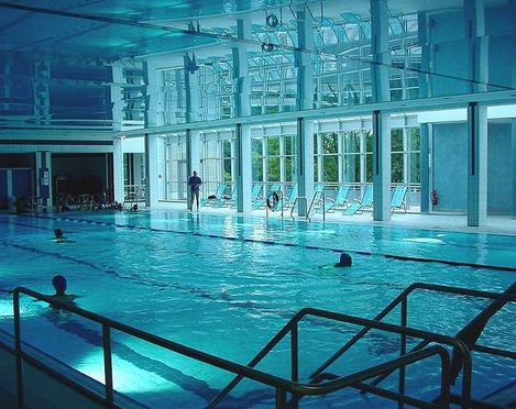 Wiesenbad Hallen- und Freibad Eschborn