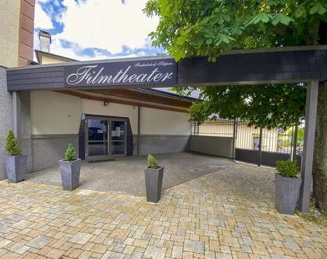 Seit über 100 Jahren eine Institution in Friedrichsdorf - das Kino in Köppern.