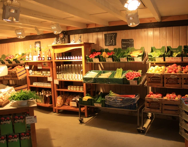 Im Hofladen ist die Auswahl groß.