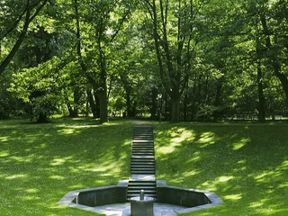 Stahlbrunnen