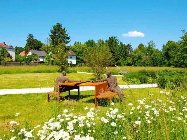 Hanneke Beaumont "Untitled (Installation #56)" (2000) seit 2013 in Eschborn