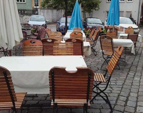 Außenbereich Restaurant Mediterraneo Zum Taunus