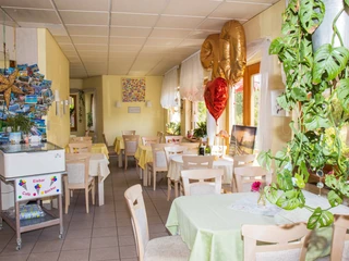 Einladender Gastraum