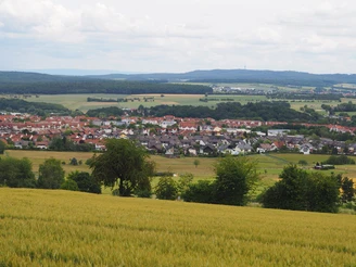 Blick Richtung "neue Mitte" / Hausen