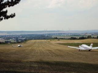 Start- und Landebahn Flugplatz Salzgitter-Gitter