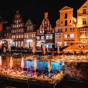 Nacht der Clubs_Stint_©-EXC Media Kilian Bertram.jpg Lüneburger Stint bei Nacht