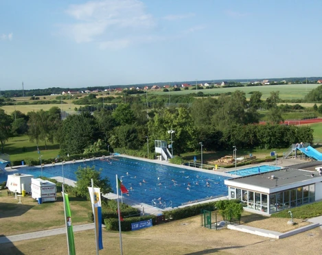 Freibad_Fallersleben.jpg