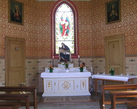 Verena Kapelle Innenansicht.JPG