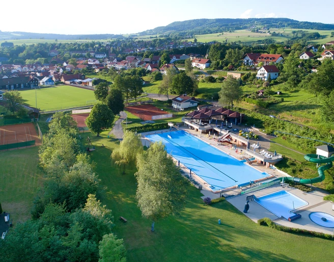 Freibad von oben.jpg