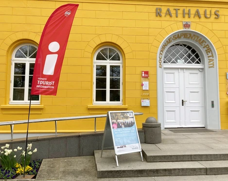 Ratzeburg_Rathaus_TouristInfo_042024.jpg