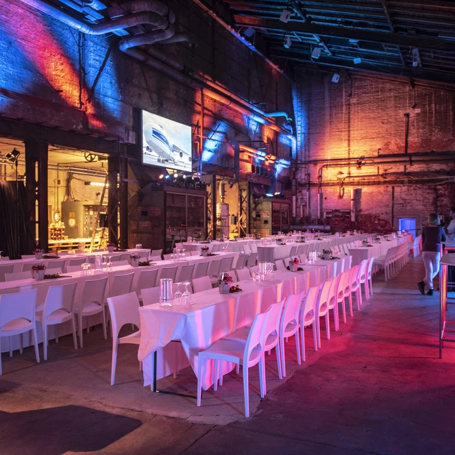 Kunstkraftwerk: Eventlocation mit Tagungsraum Kesselhalle und Bankettbestuhlung für Ihre Tagung & Konferenz in Leipzig