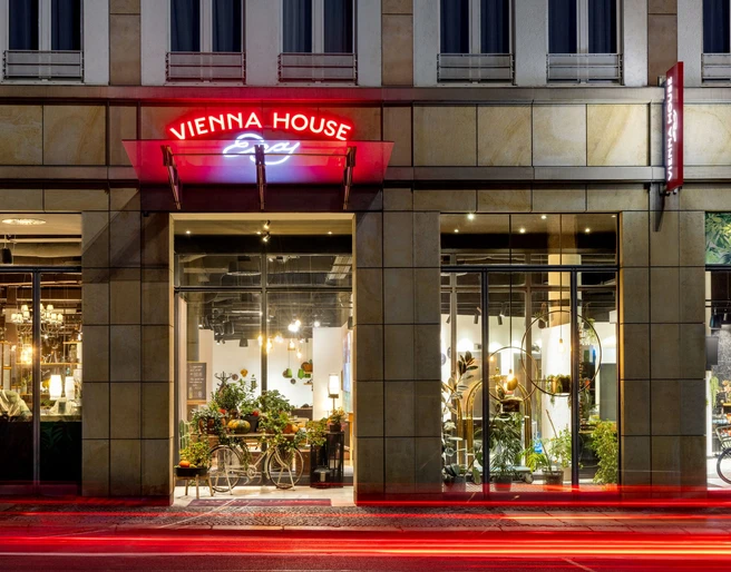 Tagungshotel Vienna House Easy by Wyndham Leipzig für Ihre Tagung & Konferenz in Leipzig Tagungshotel Vienna House Easy by Wyndham Leipzig für Tagung & Konferenz Leipzig ConventionConference hotel Vienna House Easy by Wyndham Leipzig for meeting & conference Leipzig convention