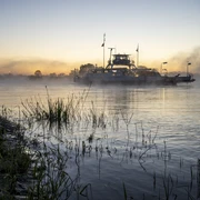 Elbfähre Tanja am frühen Morgen Elbfähre Tanja am frühen Morgen