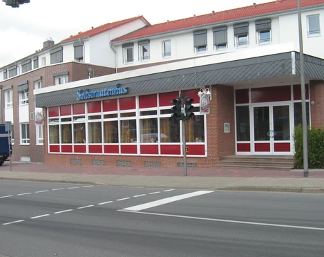 Solstraatenhus Außenansicht.JPG