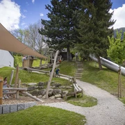 Spielplatz Schulhaus Fiesch Spielplatz Schulhaus Fiesch in der Aletsch Arena