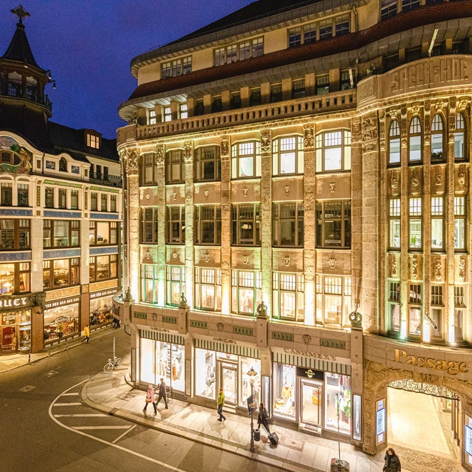 Supporting programme visit to Café Riquet for your meeting & conference in Leipzig