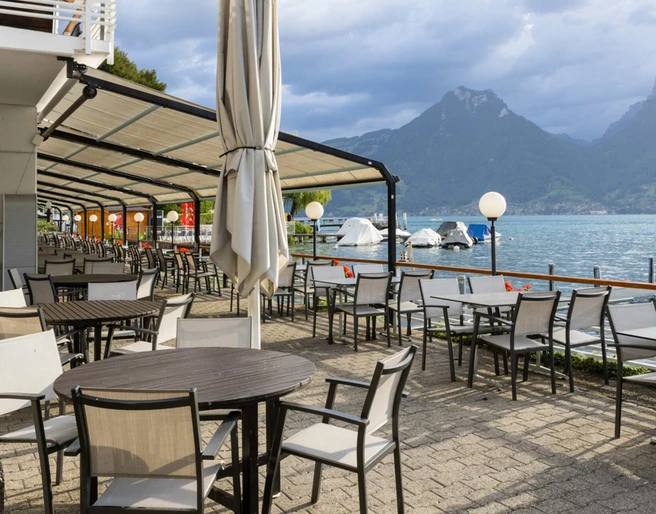 strandhotel-seeblick-faulensee-terasse-thunersee.jpg