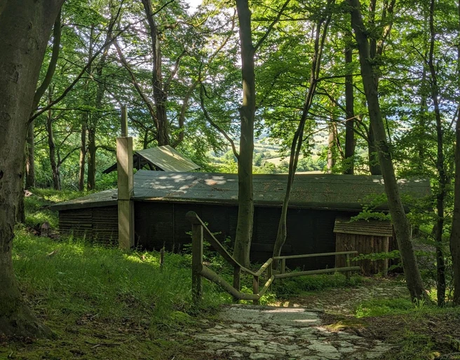 Königsstuhlhütte_CC-BY_Einbeck Tourismus (1) - Kopie.jpg