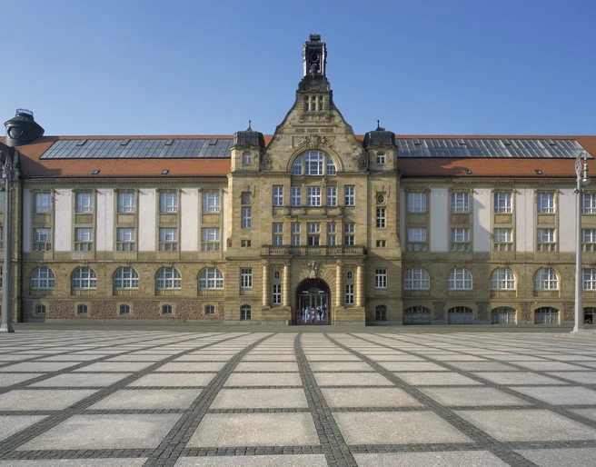KSC_Kunstsammlungen am Theaterplatz_ Chemnitz_Foto PUNCTUM Bertram Kober.jpg