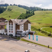 Luftaufnahme Hotel Rischli HOTEL RISCHLI SOERENBERG